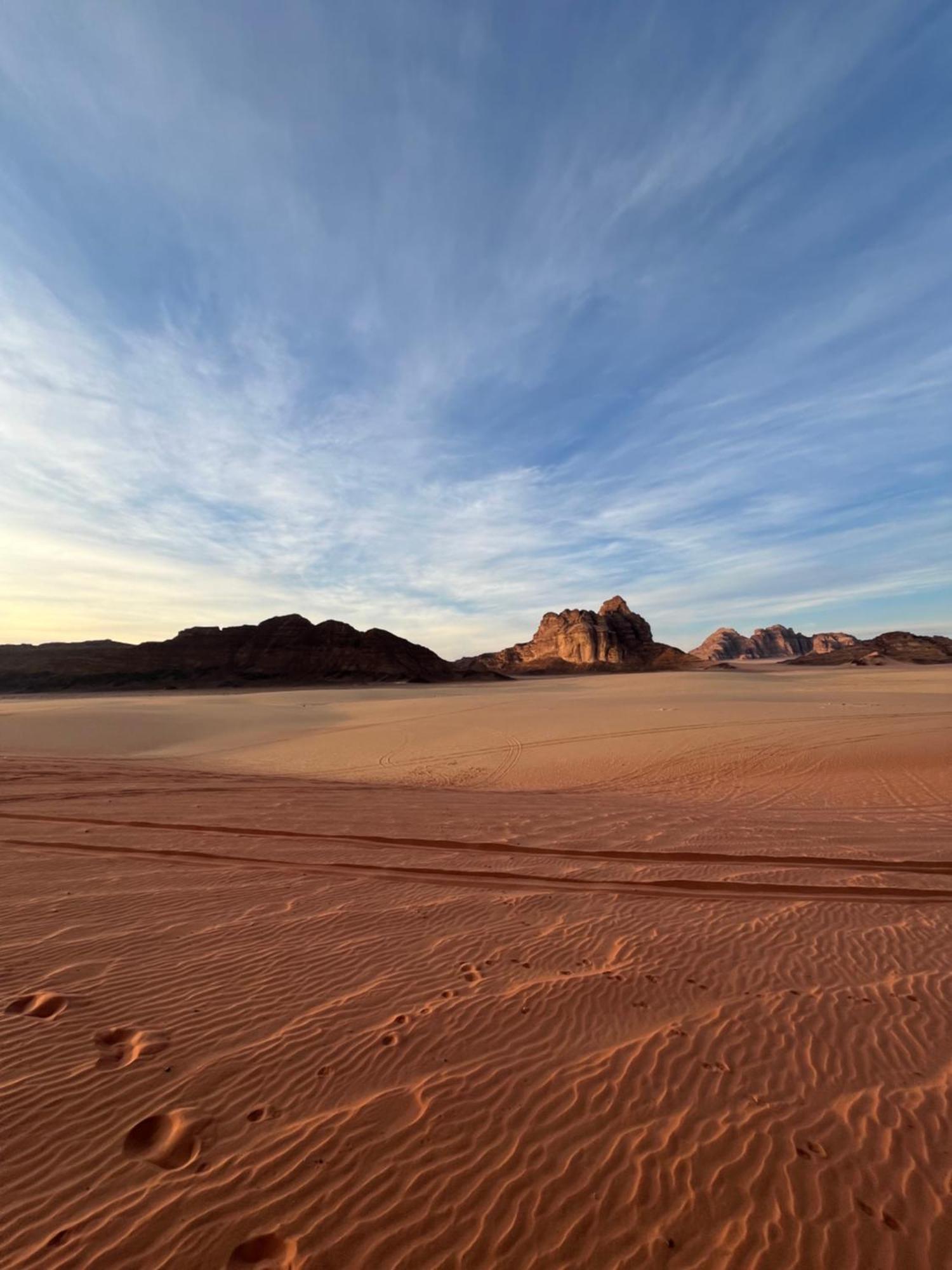 Wadi Rum Starlight Camp Hotel Exterior photo