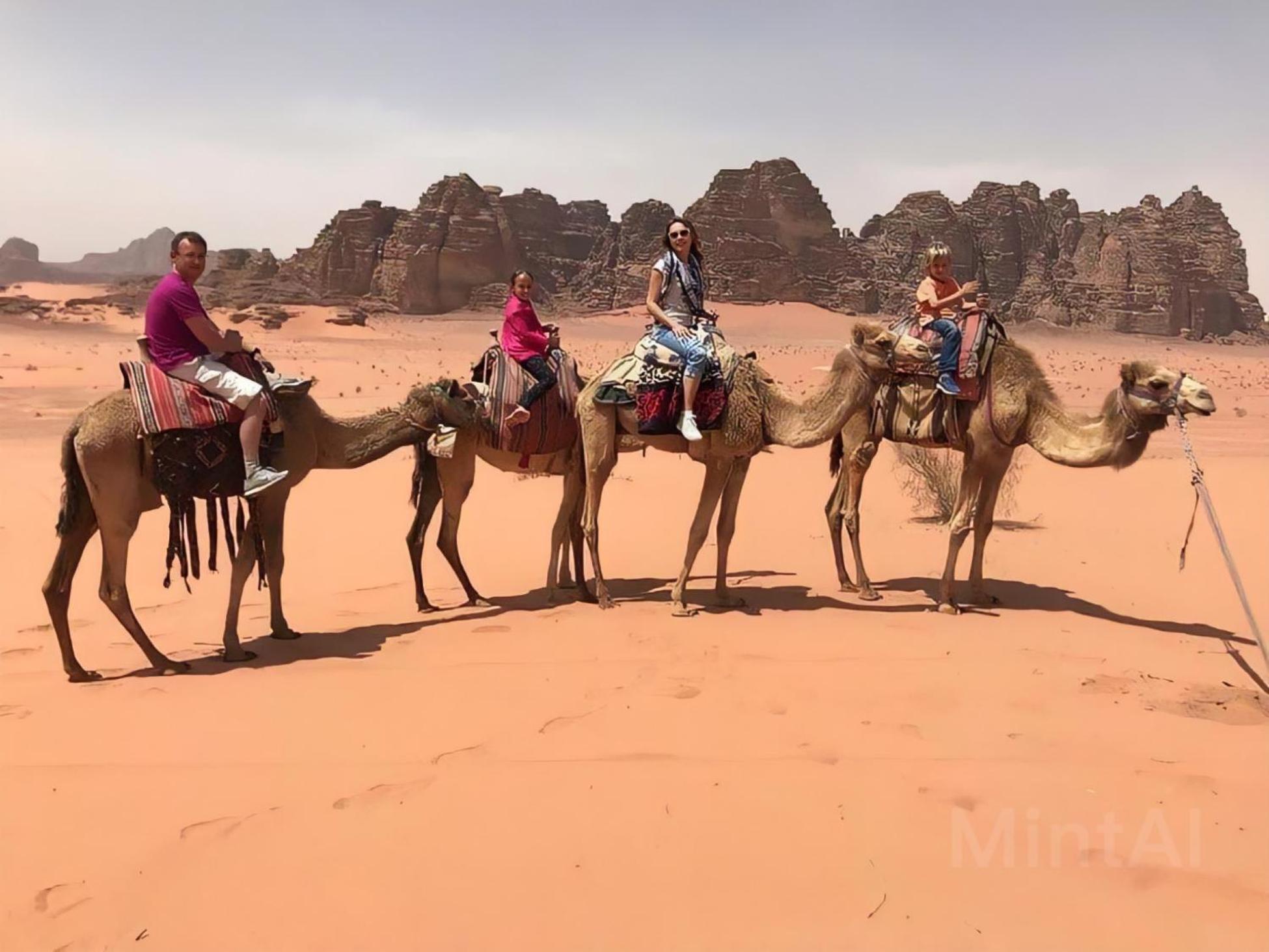 Wadi Rum Starlight Camp Hotel Exterior photo