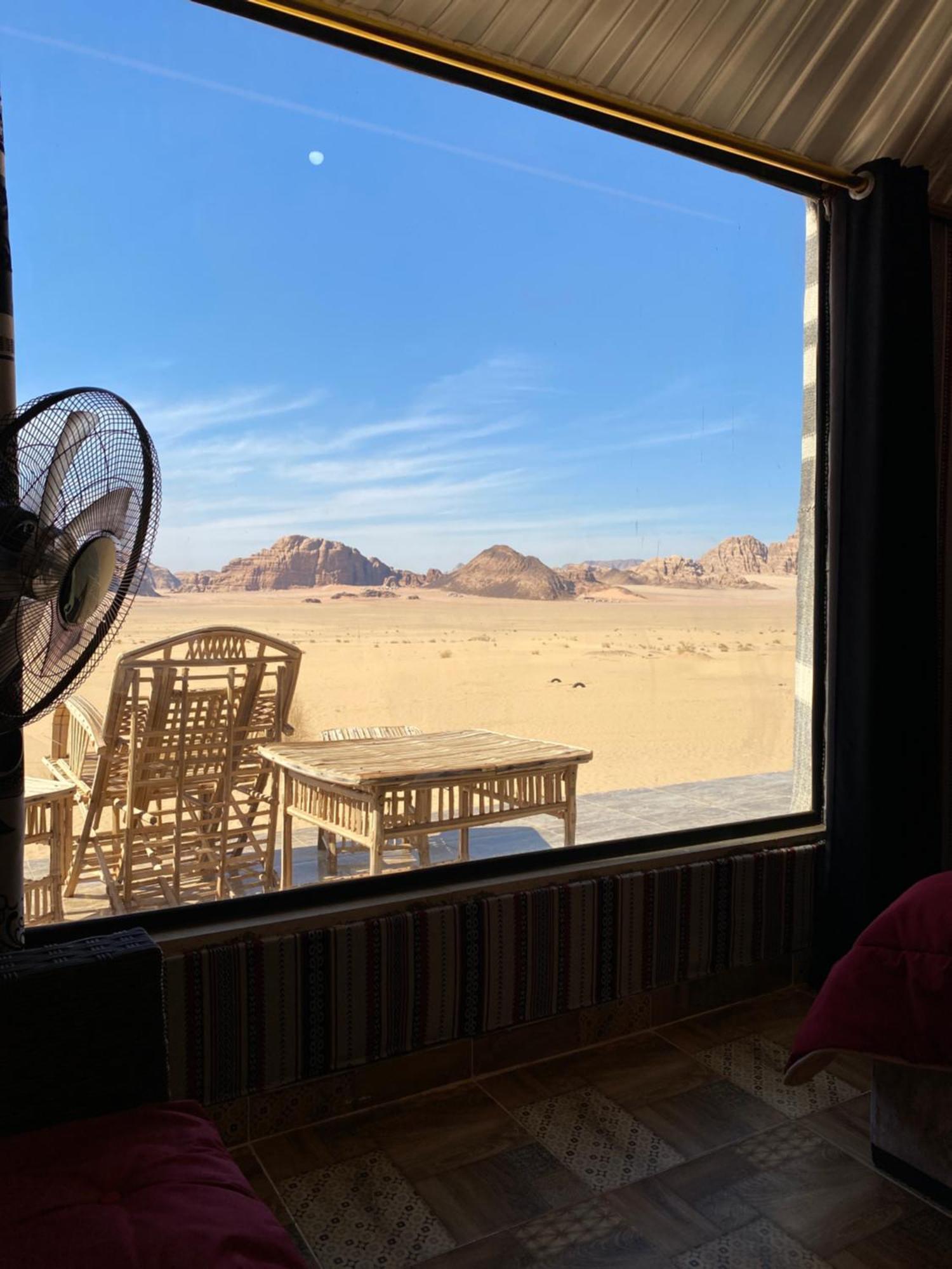 Wadi Rum Starlight Camp Hotel Exterior photo