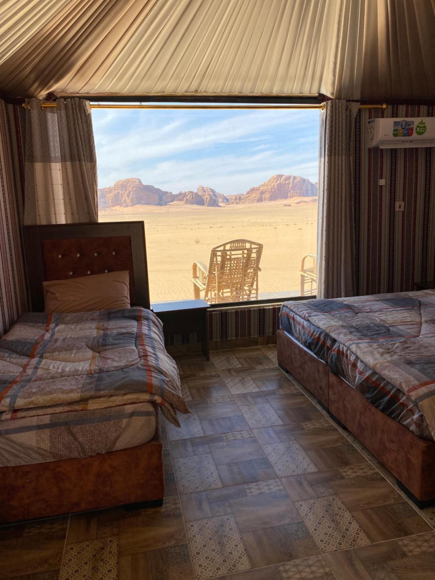 Wadi Rum Starlight Camp Hotel Exterior photo